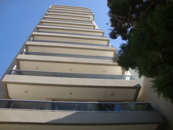 VENDO SEMI PISO TORRE CONDOR