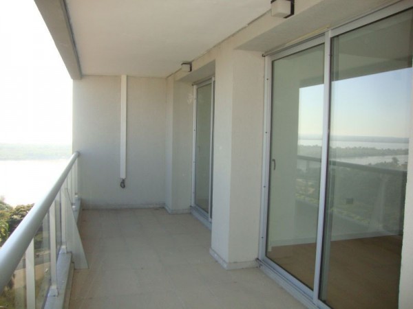 VENDO SEMI PISO TORRE CONDOR