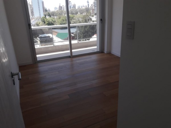 VENDO SEMI PISO TORRE CONDOR