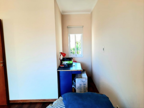 Vendo Casa de 2 plantas lista para entrar a vivir Zona Centro/Parque! 