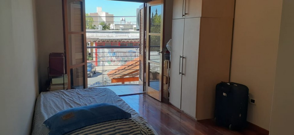 Vendo Casa de 2 plantas lista para entrar a vivir Zona Centro/Parque! 