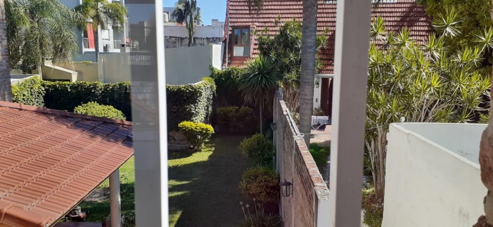 Vendo Casa de 2 plantas lista para entrar a vivir Zona Centro/Parque! 