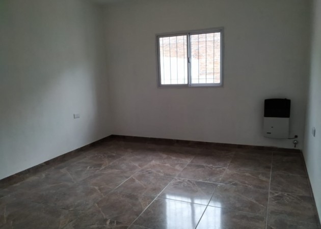 VENDO CASA A ESTRENAR PLANTA BAJA B° CERRADO AV. DE LAS AMERICAS!