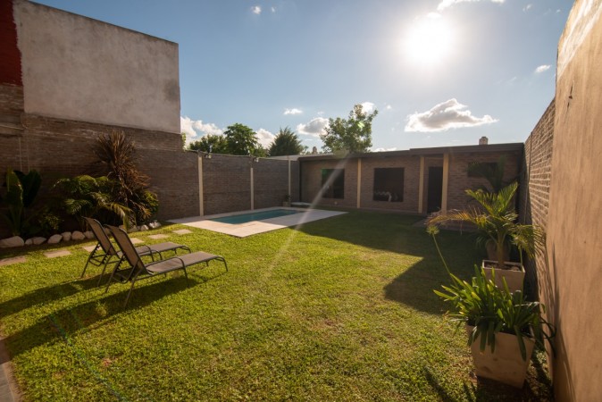 SE VENDE CASA ZONA PARQUE GAZZANO