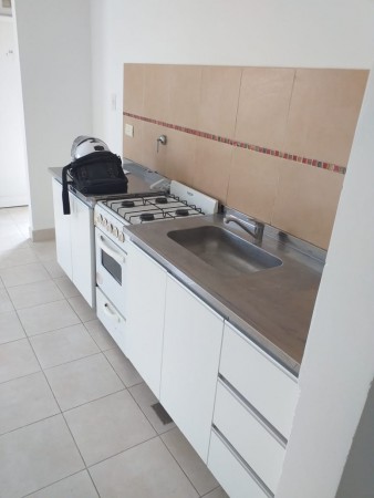 Vendo Dpto 1 dormitorio con cochera zona Centro!