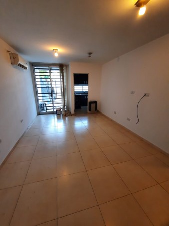 Vendo Dto 1 dormitorio con cochera y patio