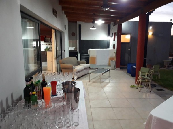 SE VENDE HERMOSA CASA MODERNA EN DOBLE TERRENO EN ORO VERDE