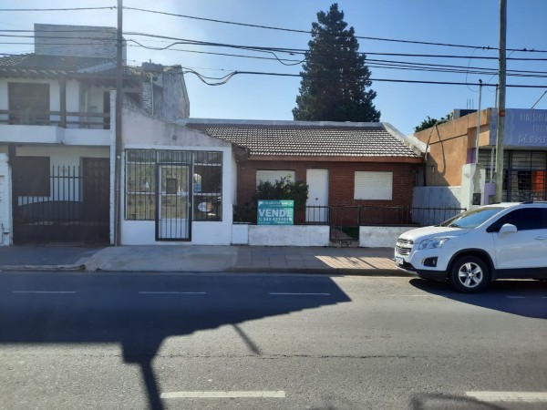 RETASADA SE VENDE CASA SOBRE AV. RAMIREZ SUR