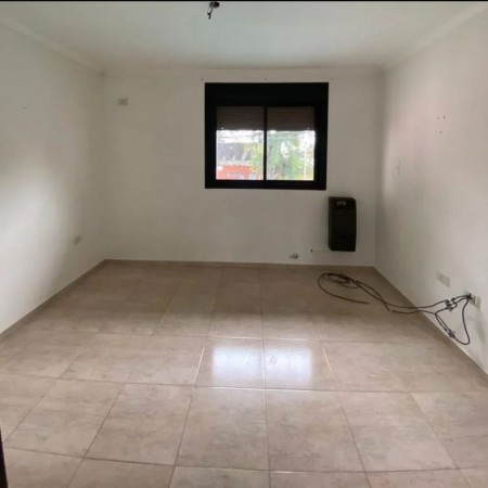 Venta Duplex sobre Florentino Ameghino casi Urquiza