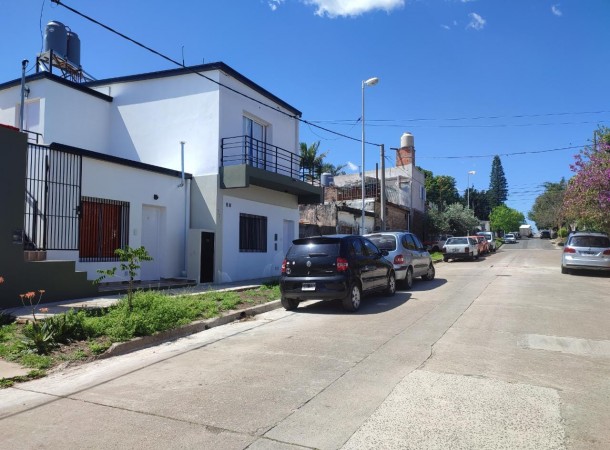 Vendo Monoambiente a Estrenar zona Ayacucho y Brown