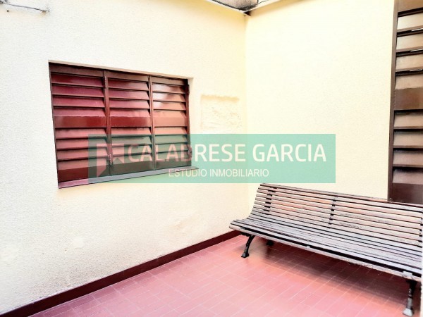 SE VENDE DEPARTAMENTO 2 DORMITORIOS EN PLANTA BAJA ZONA MICRO CENTRO