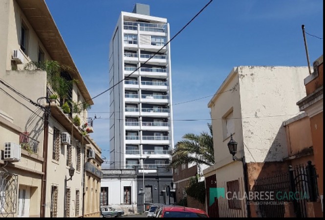 SE VENDE DEPARTAMENTO ZONA CENTRO CON VISTA AL RIO 