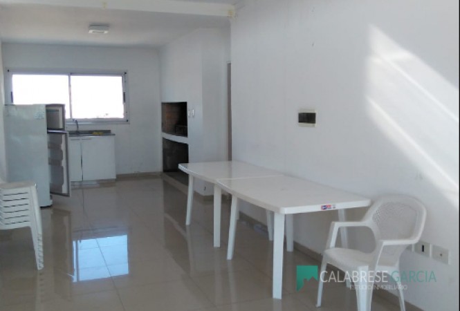 SE VENDE DEPARTAMENTO ZONA CENTRO CON VISTA AL RIO 