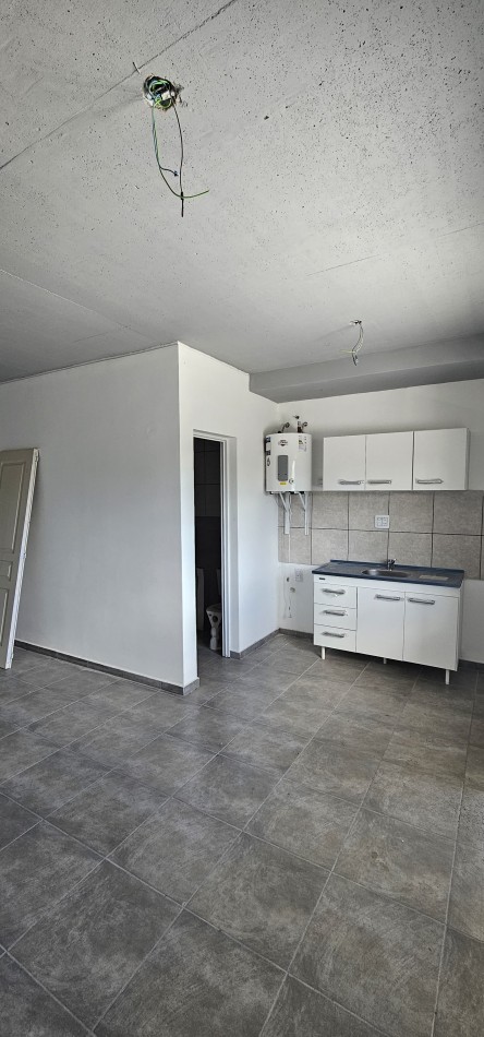 Vendo monoambiente en PB y PA  sin amoblar zona Castellaro!