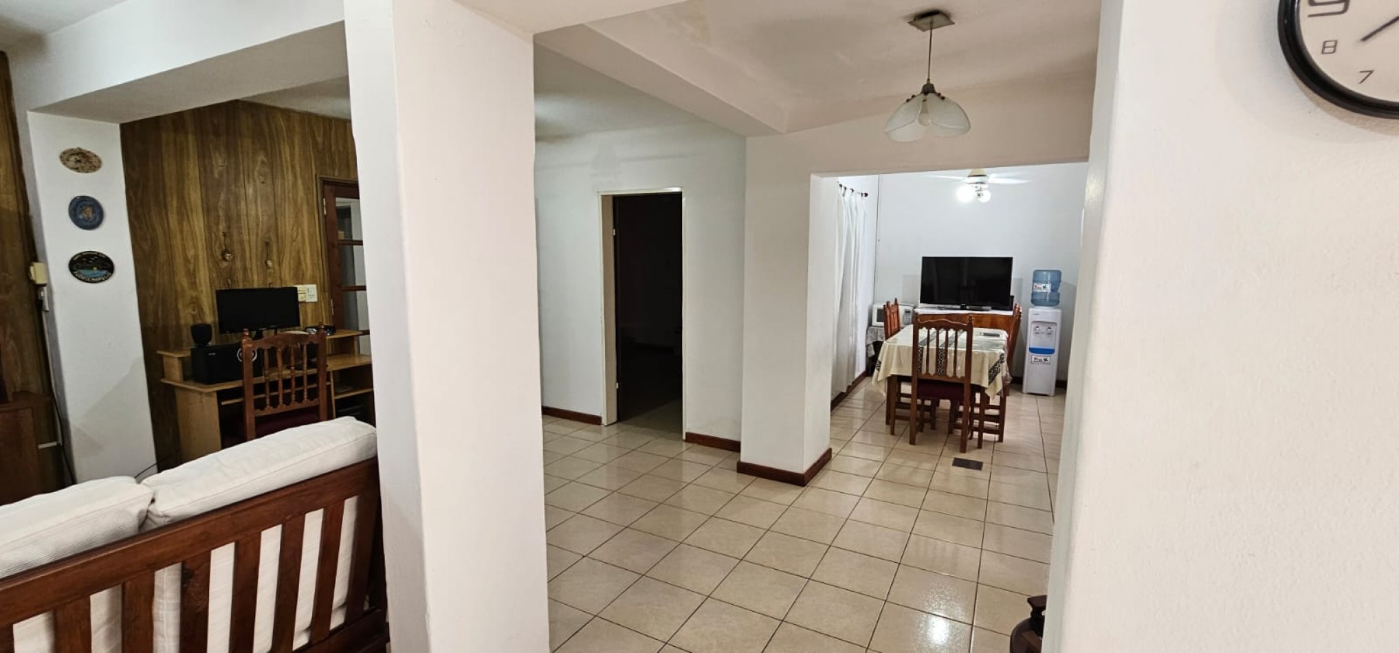 SE VENDE CASA DE TRES DORMITORIOS EN UNA PLANTA ZONA SANTA TERESITA