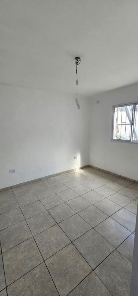 Se vende casa a estrenar zona Churrarin y Circunvalacion