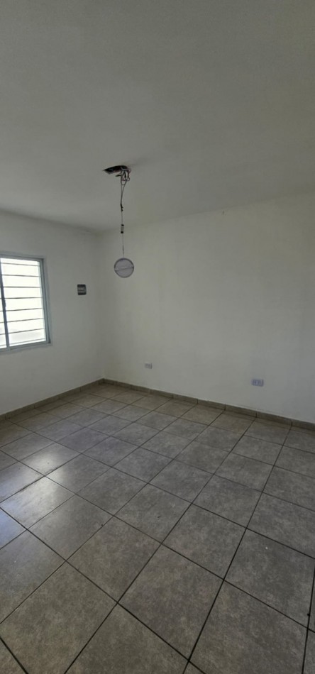 Se vende casa a estrenar zona Churrarin y Circunvalacion