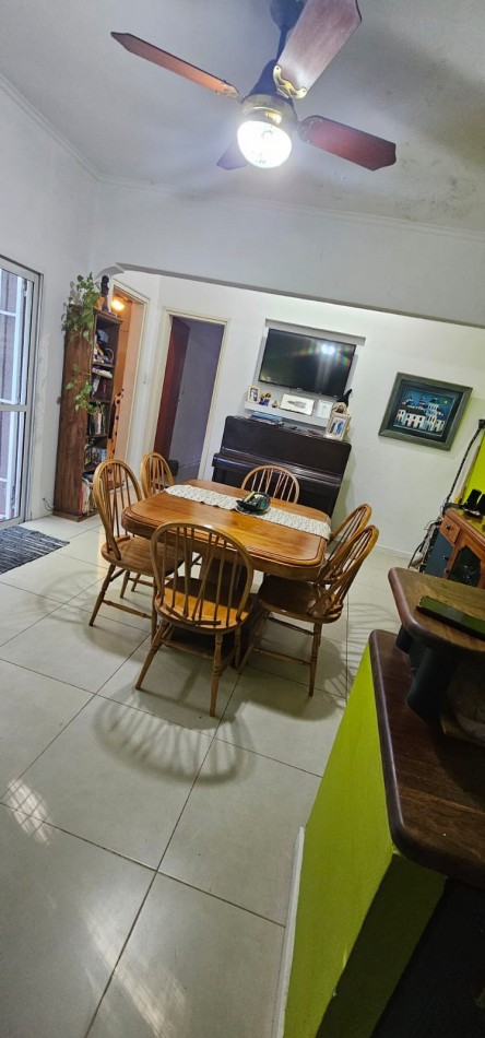 VENDO HERMOSA CASA 4 DORMITORIOS ZONA SANTA TERESITA!