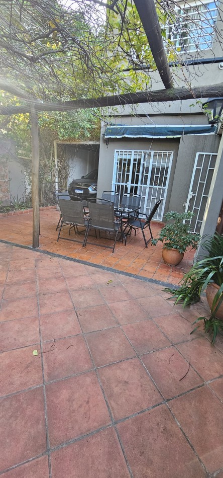 VENDO HERMOSA CASA 4 DORMITORIOS ZONA SANTA TERESITA!