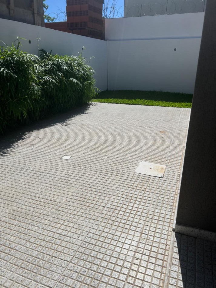 SE VENDE CASA TIPO DUPLEX DE 3 DORMITORIOS ZONA PARACAO