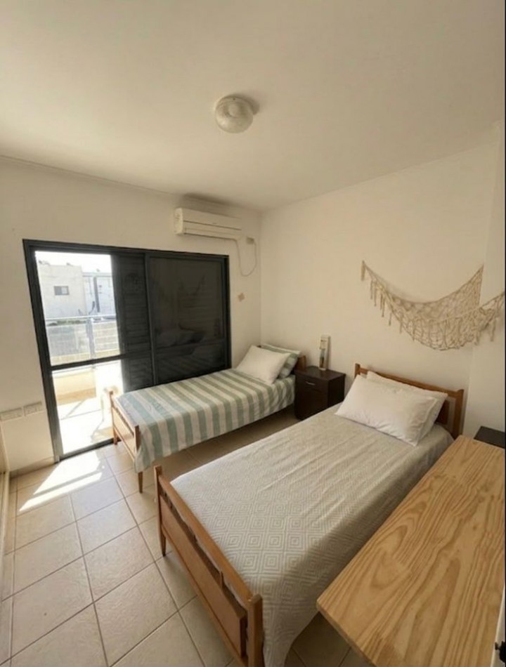 Se vende departamento zona Shoping Paseo del Parana