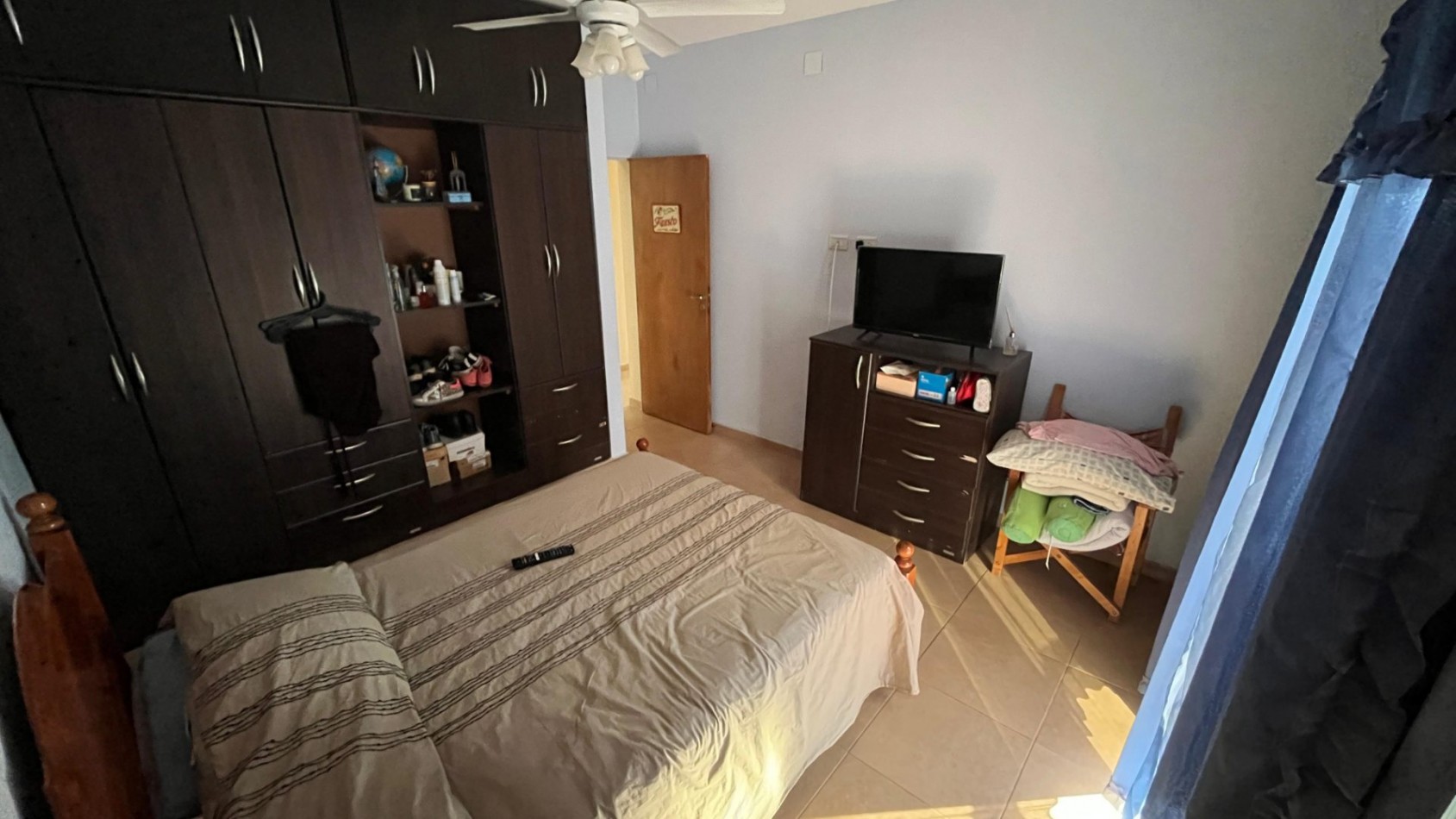 Vendo casa 2 dorm, 2 baños, piscina, quincho, cochera doble, patio verde en Oro Verde!