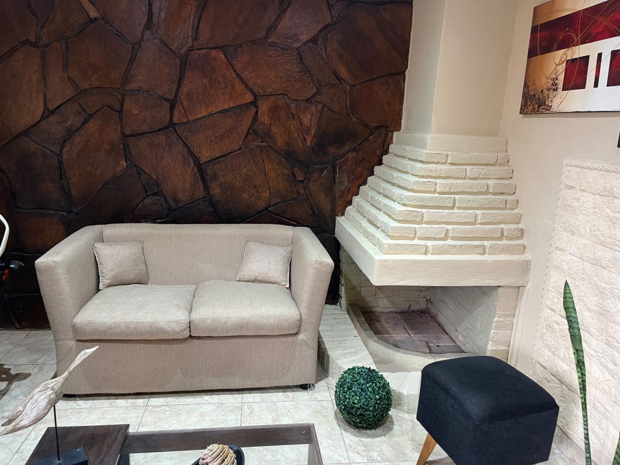 Vendo Casa 3 dorm, doble cochera , Pileta y Quincho Zona Gazzano!