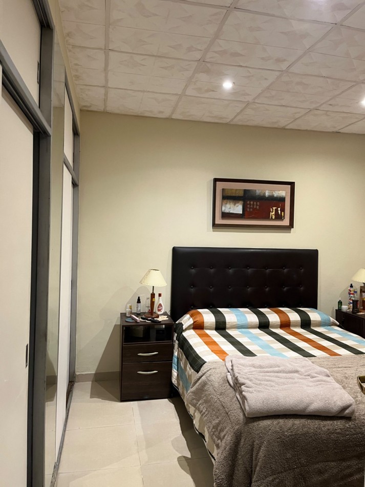 Vendo Casa 3 dorm, doble cochera , Pileta y Quincho Zona Gazzano!