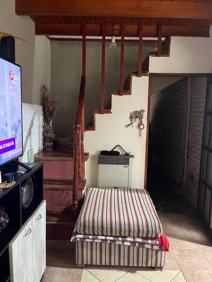 Vendo Casa 3 dorm, doble cochera , Pileta y Quincho Zona Gazzano!