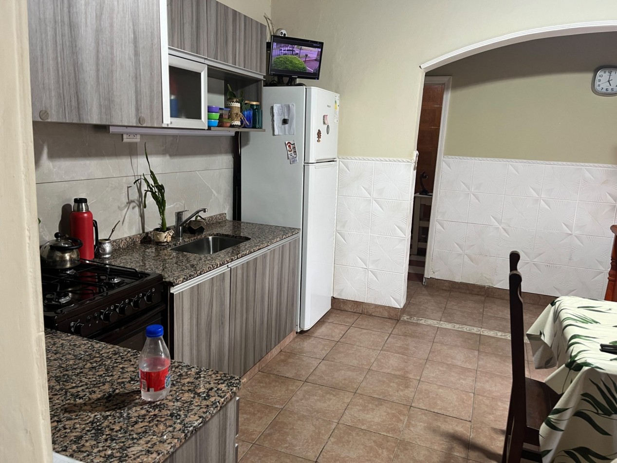 Vendo Casa 3 dorm, doble cochera , Pileta y Quincho Zona Gazzano!