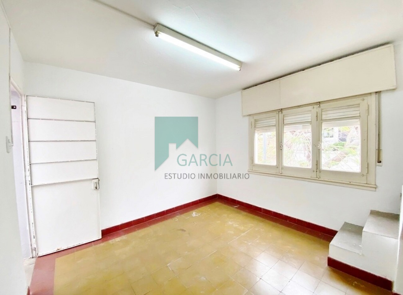 Vendo casa en Libertad y Bavio!