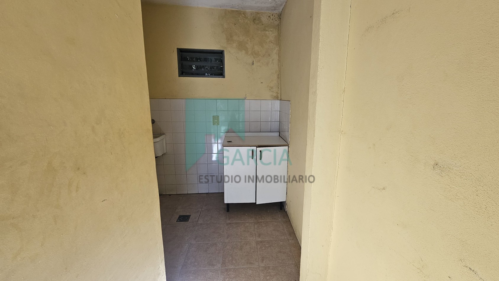 Vendo casa a reciclar zona Mexico y Patagonia