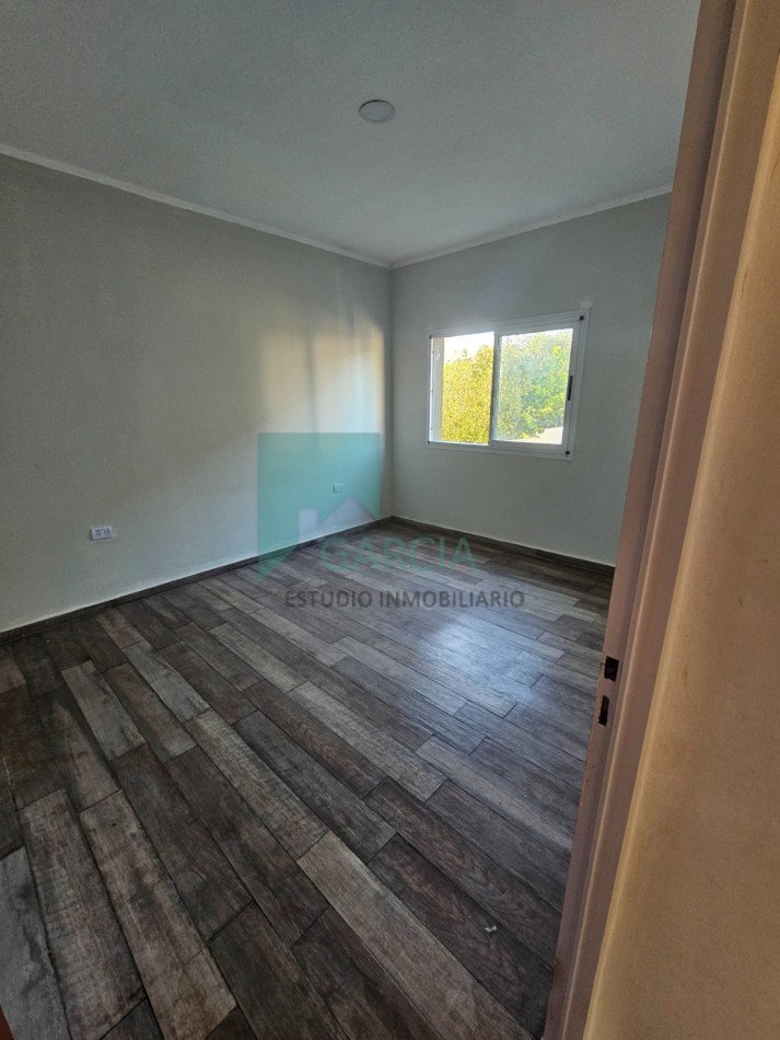 SE ALQUILA CASA DE 3 DORMITORIOS ZONA LA TOMA