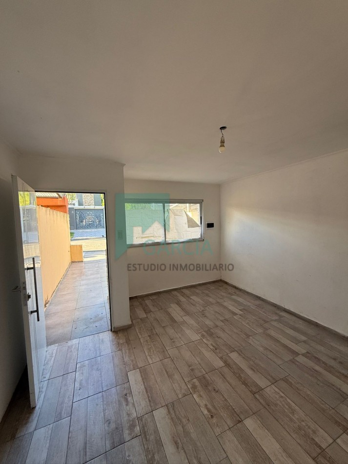 Se vende duplex zona Paracao