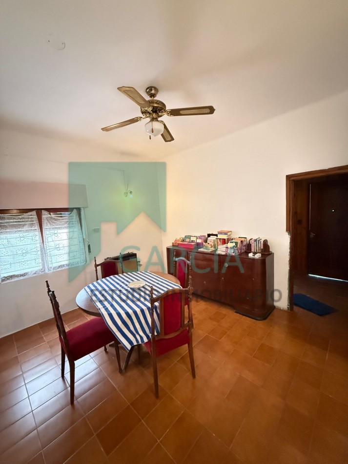 Se vende casa familiar dentro de bulevares