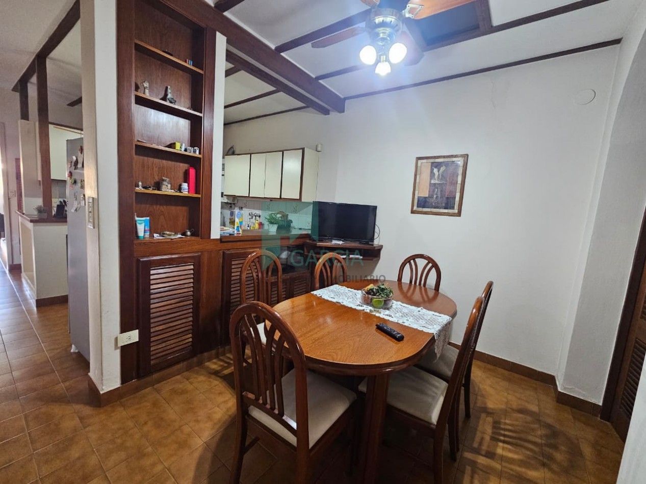 Se vende casa zona centro en una sola planta de tres dormitorios