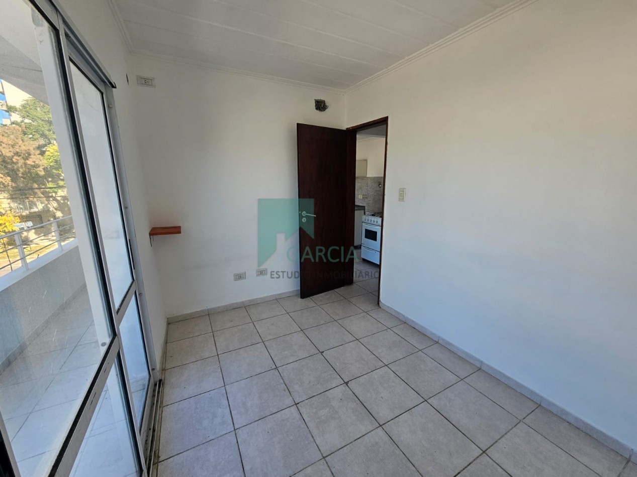 SE VENDE DEPARTAMENTO ZONA SHOPING DEL PARANA