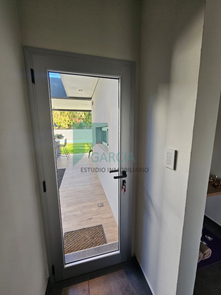 SE VENDE CASA ZONA ACCESO NORTE