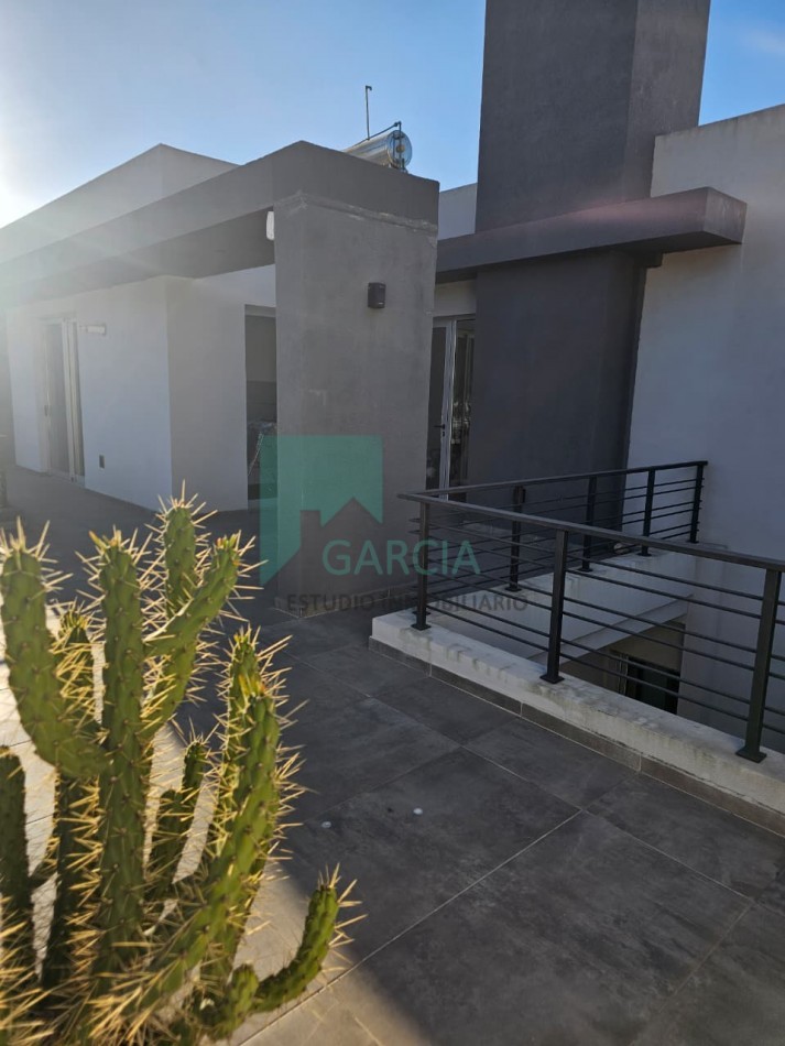 SE VENDE CASA ZONA ACCESO NORTE