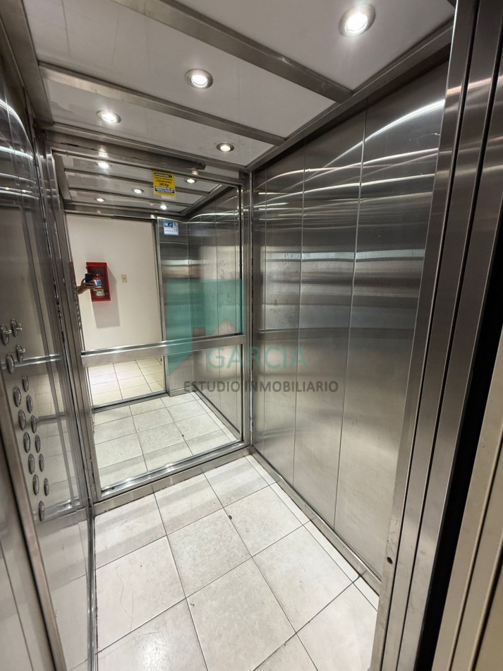 En venta departamento de un dormitorio , excelente vista , balcon corrido !