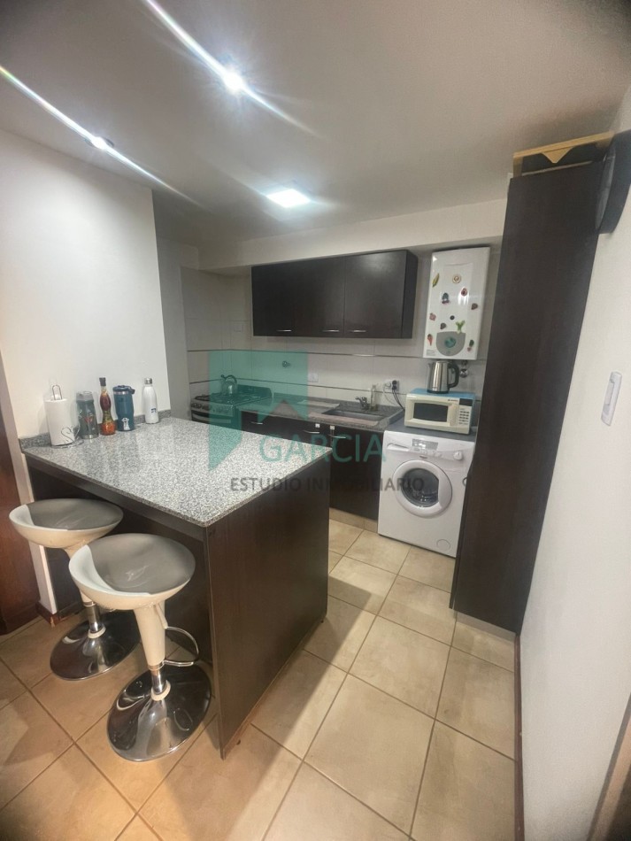 Se vende departamento de un dormitorio zona centro