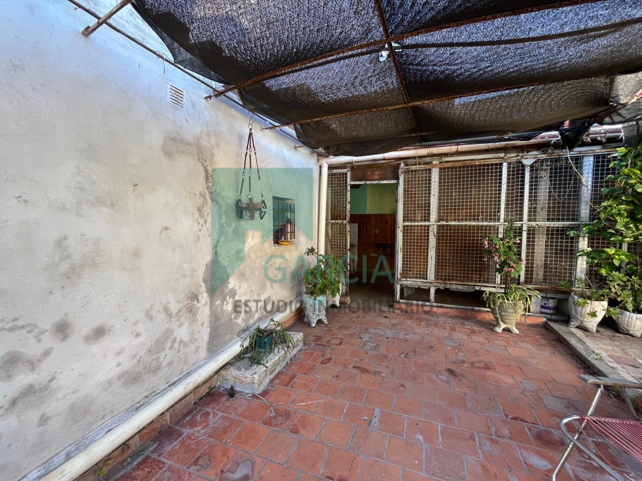 VENDO CASA EN CHACABUCO CASI PERON
