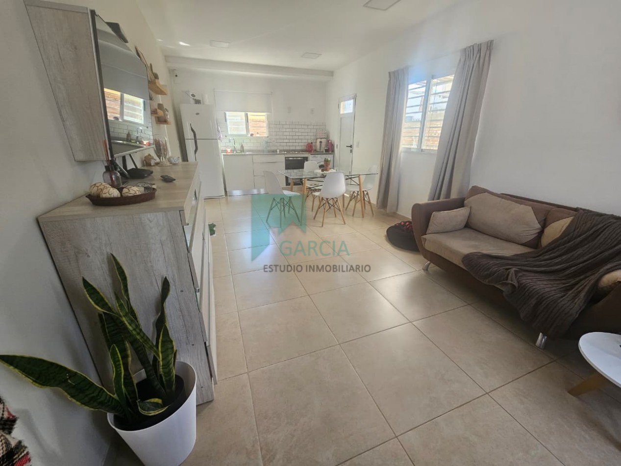 Vendo casa moderna zona Artigas y O Higgins