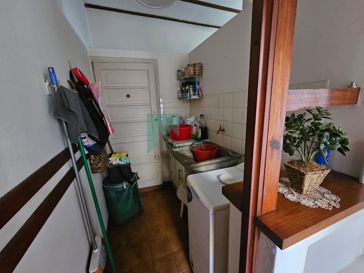 Se vende casa zona centro en una sola planta de tres dormitorios