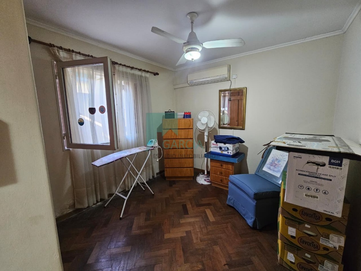 Se vende casa zona centro en una sola planta de tres dormitorios