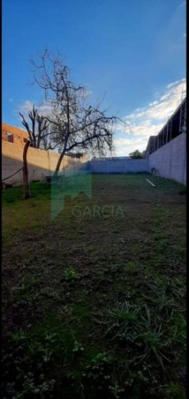 SE VENDE CASA CON GALPON ZONA PARQUE GAZZANO