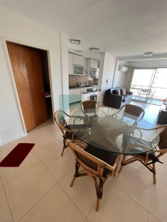 En venta departamento tres dormitorios, tres baños, zona parque !