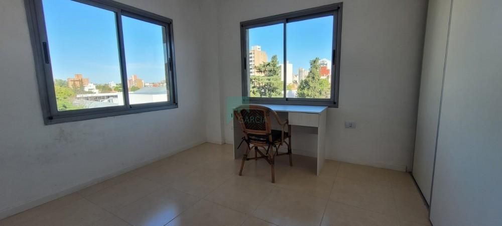 En venta departamento tres dormitorios, tres baños, zona parque !