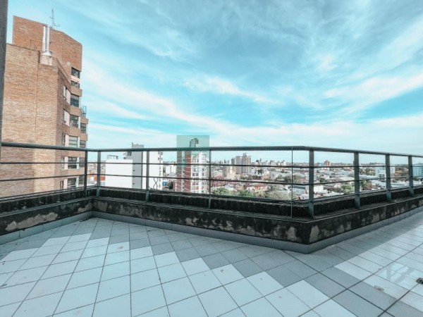 SE VENDE DEPARTAMENTO TIPO DUPLEX ZONA CENTRO