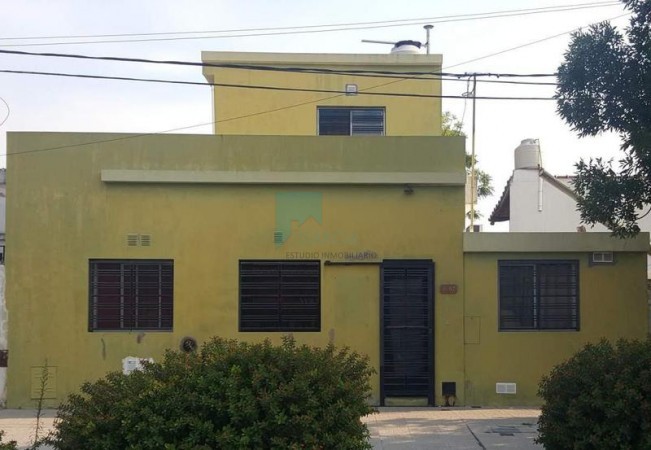 SE VENDE CASA SOBRE AVENIDA GENERAL GALAN